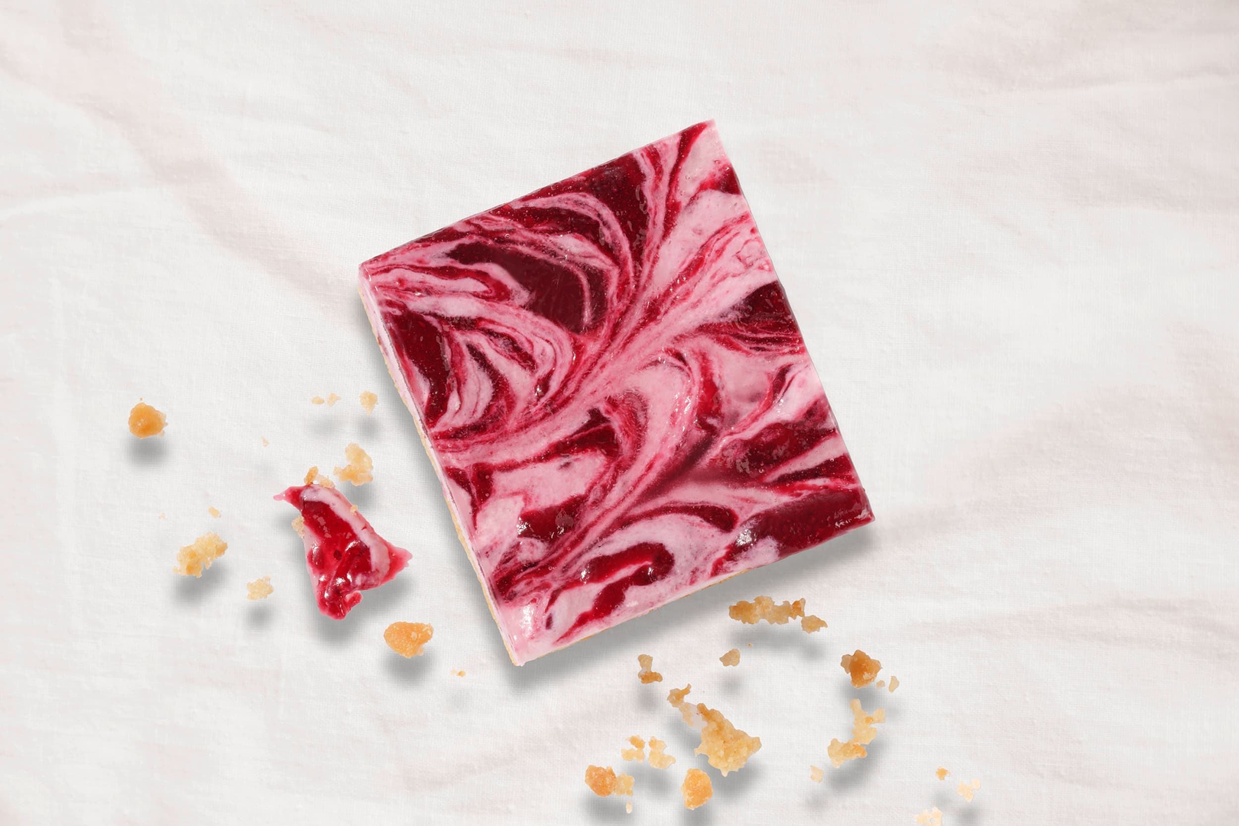 Erlenbacher Backwaren - Cheesecake Cassis Schnitte
